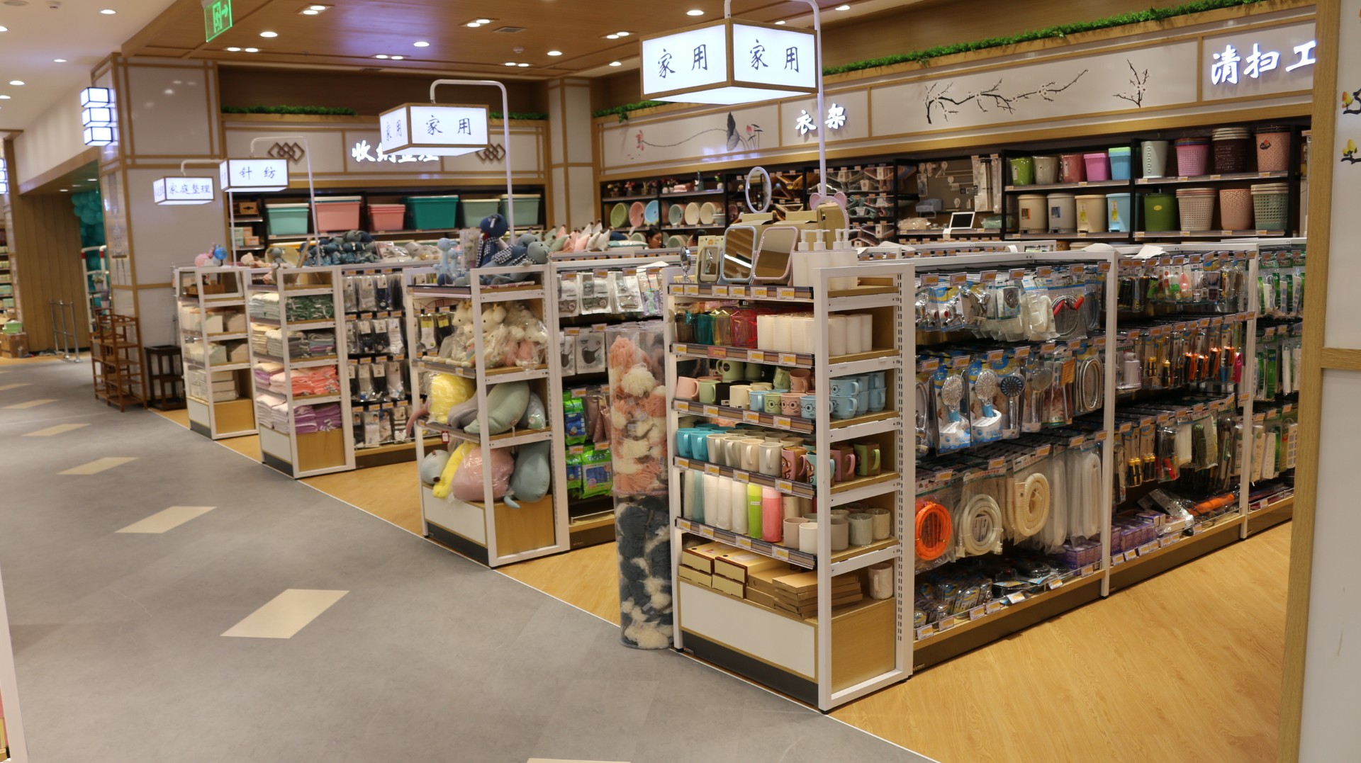 社區店貨架的優勢要充分利用起來